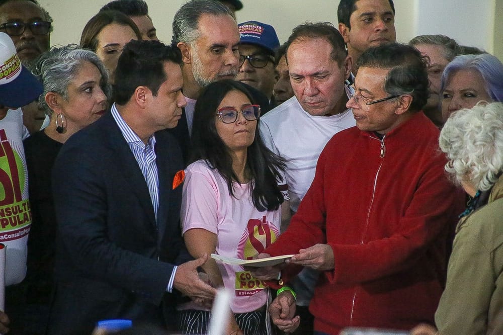 En menos de ocho días estará firmado decreto presidencial para llamar a la Consulta Popular imagen de la publicación