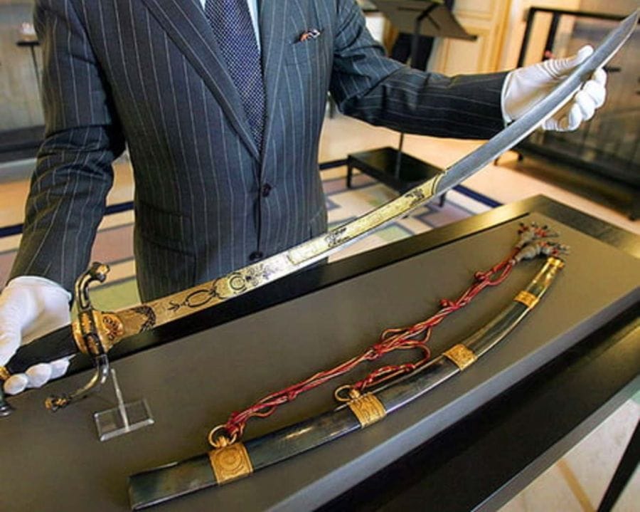 Espada personal de Napoleón Bonaparte reaparece tras dos siglos y es declarada tesoro nacional en Francia imagen de la publicación