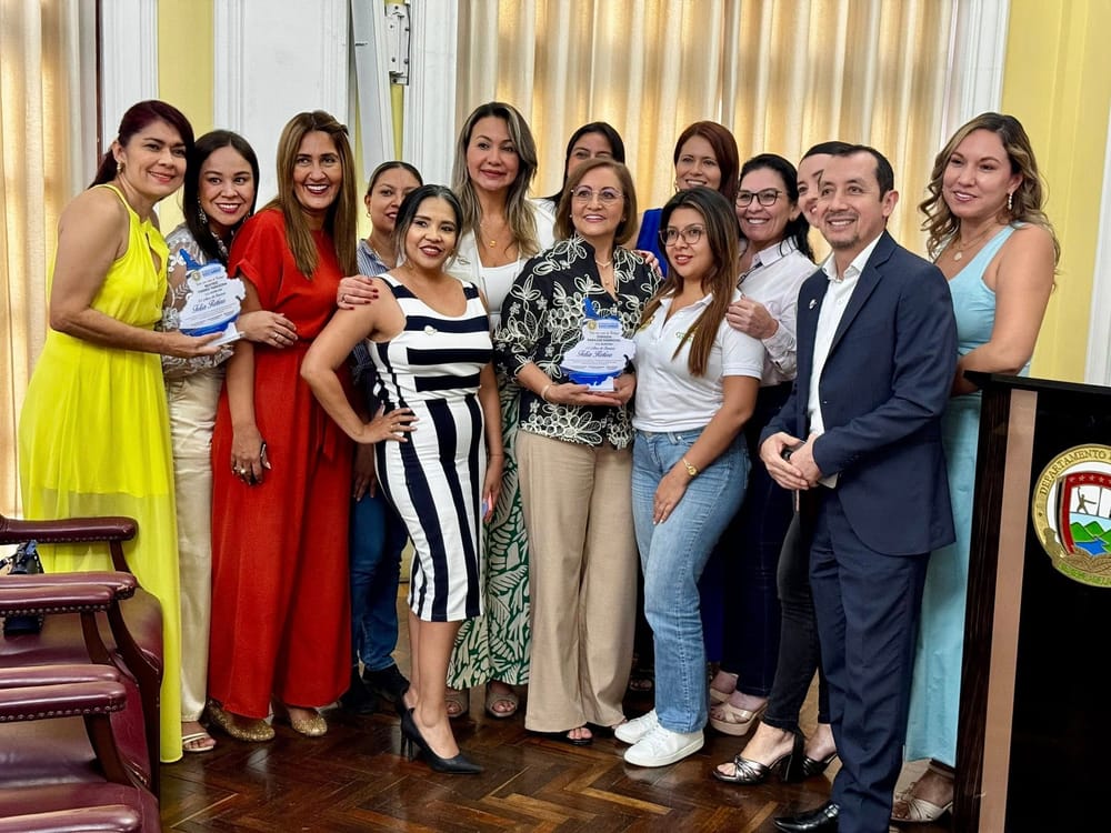 Reconocimiento a funcionarios Gobernación de Santander imagen de la publicación