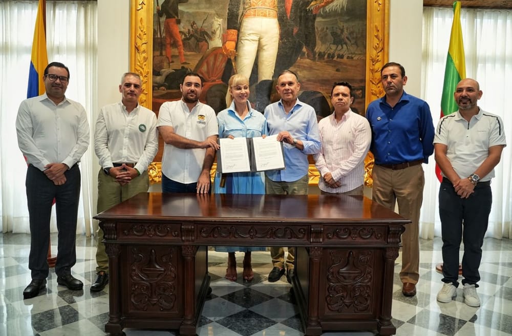 Gobernador de Santander acompañó firma de la Reforma al Fontep imagen de la publicación