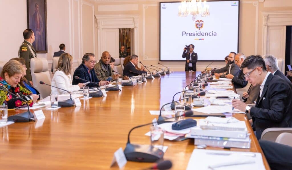 Representante santandereano radica denuncia contra al gobierno por el decretazo de la consulta popular imagen de la publicación