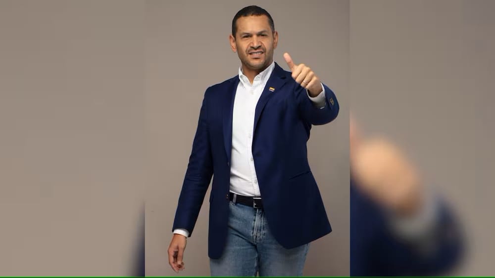 Candidato presidencial Daniel Palacios propone fórmula para destituir a PETRO imagen de la publicación