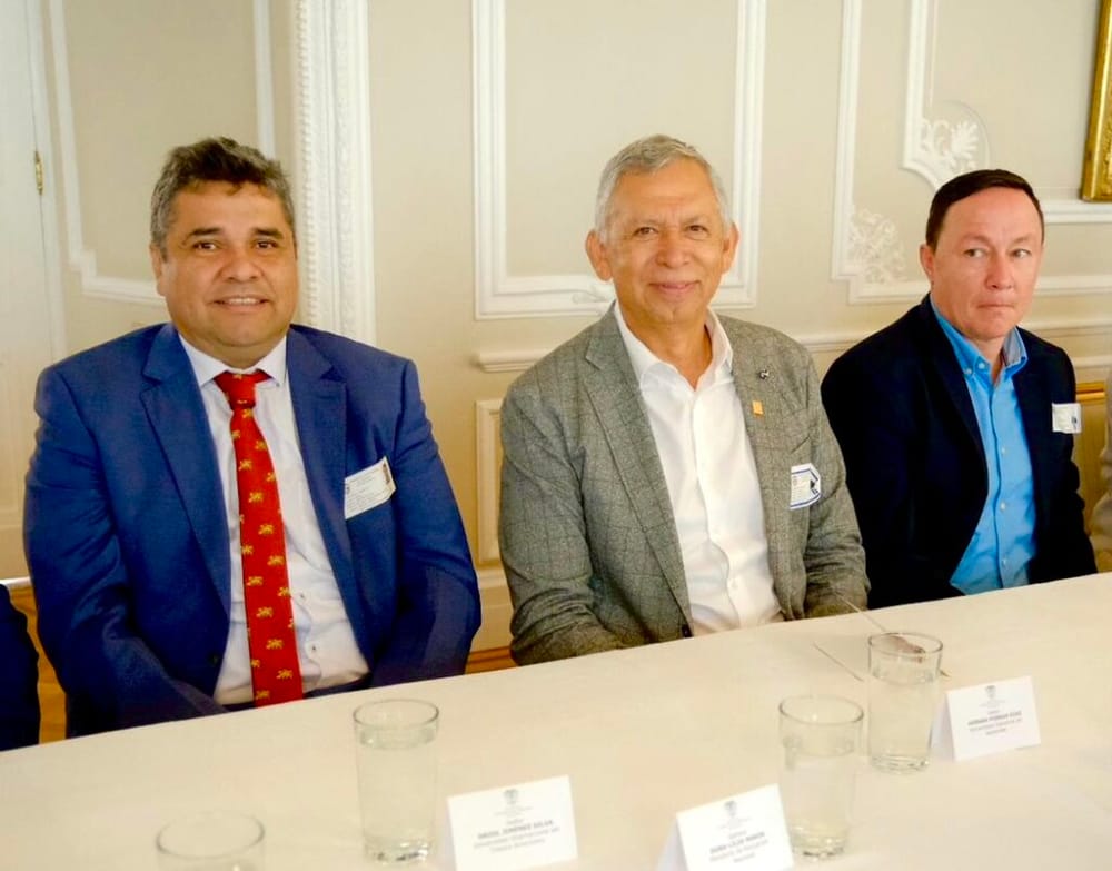 Rector UIS participa en reunión con el presidente Petro sobre inversión en universidades públicas imagen de la publicación