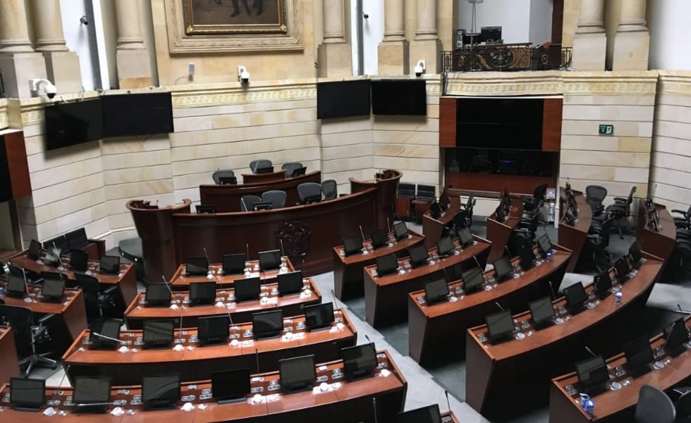 Congreso entra en sesión permanente tras atentado contra senador Miguel Uribe imagen de la publicación