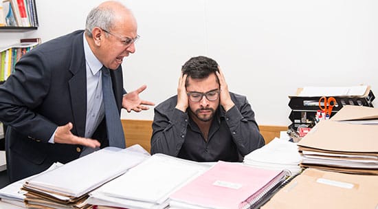 Desde hoy en Colombia el acoso laboral se convierte en una infracción a los Derechos Humanos. Le contamos por qué imagen de la publicación