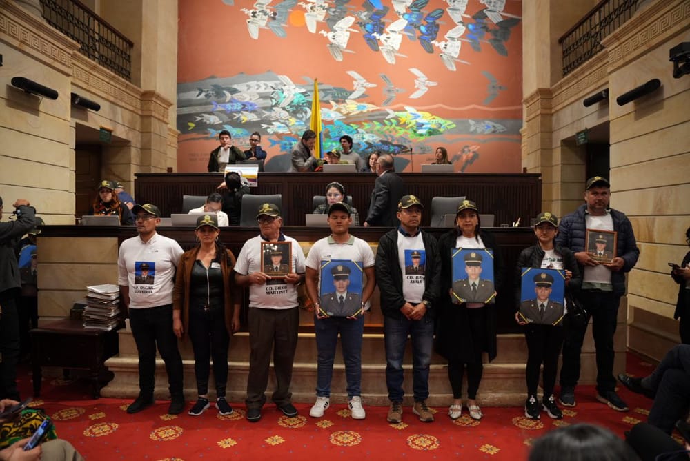 Ascenso póstumo a cadetes de la policía asesinados en la General Santander imagen de la publicación