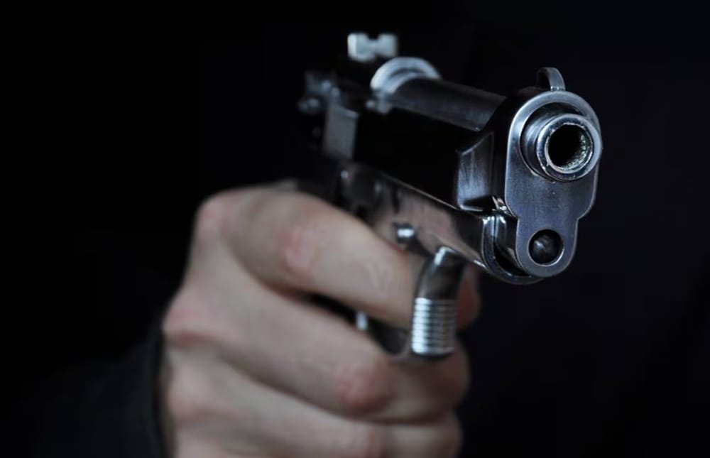 Perseguido y acribillado brutalmente en una tienda imagen de la publicación