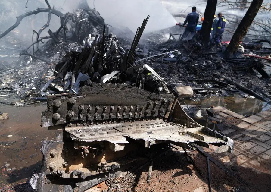 Solamente hubo un sobreviviente en avión que llevaba 242 personas imagen de la publicación