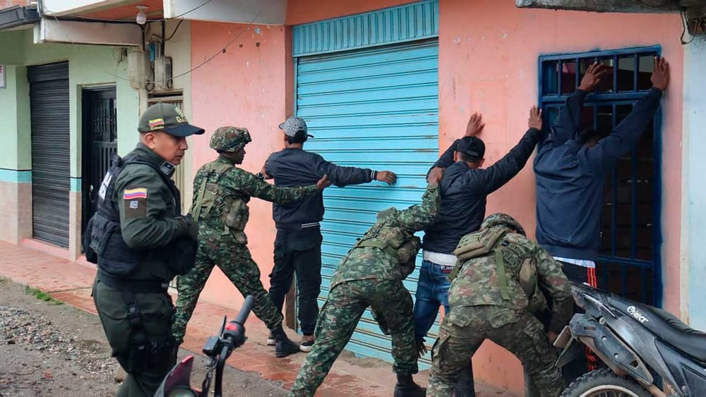 Mindefensa confirma rescate de 57 militares secuestrados en el Cauca y más de 20 capturas en flagrancia imagen de la publicación