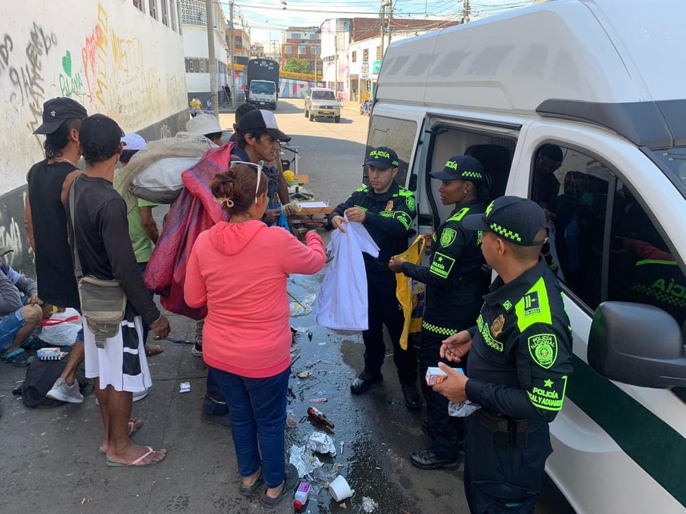 Campaña de la Polfa en barrio La Concordia de Bucaramanga imagen de la publicación