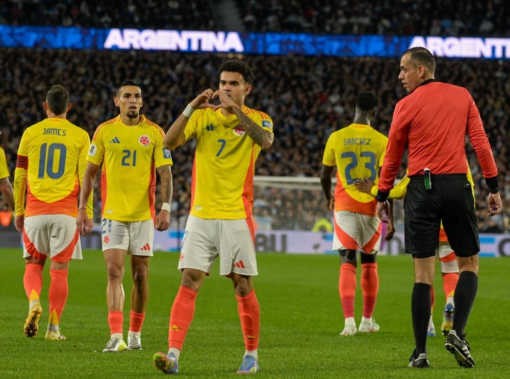 Injusto empate para Colombia y trabajado premio para Argentina imagen de la publicación