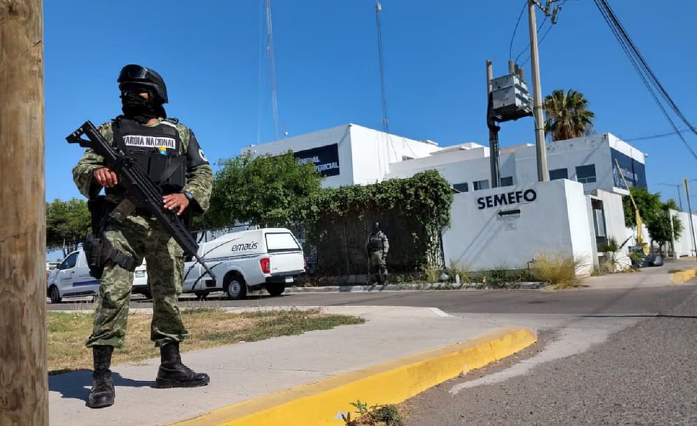 Hallan 20 cadáveres, cinco decapitados, en una carretera imagen de la publicación
