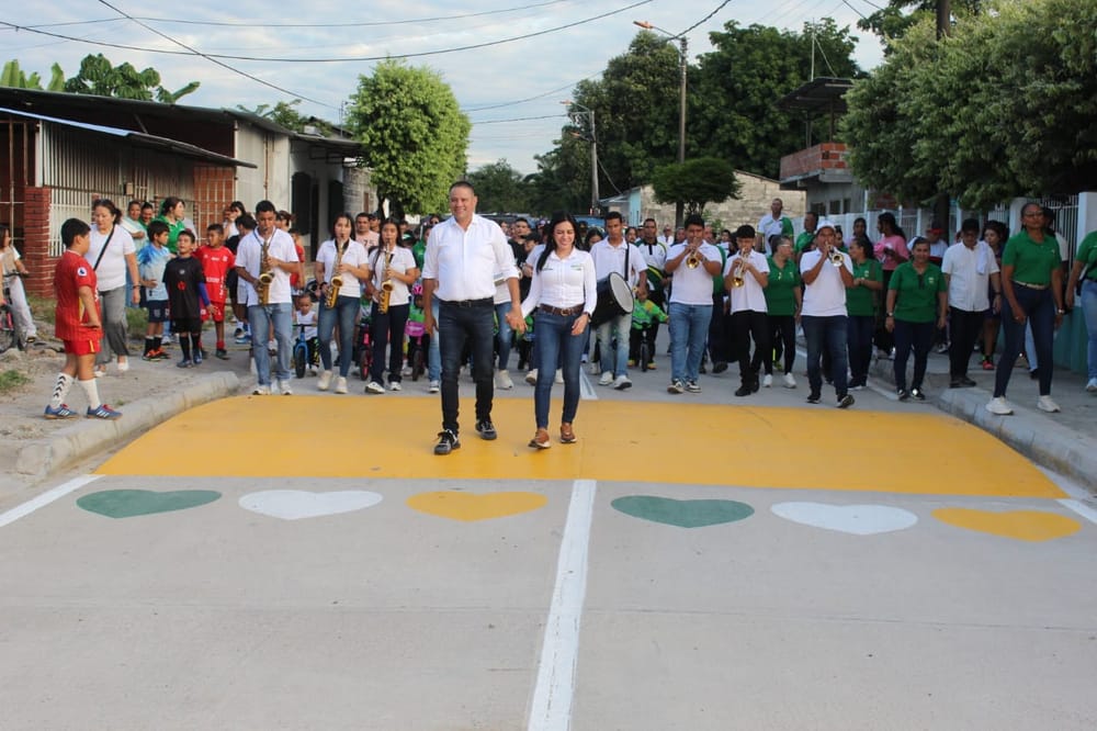 Barrio Buenos Aires de Sabana de Torres fue pavimentado imagen de la publicación