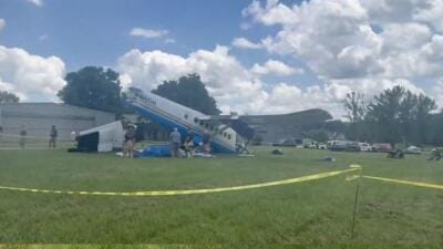 ¡Terror aéreo! Avión se estrelló junto a museo en Tennessee imagen de la publicación