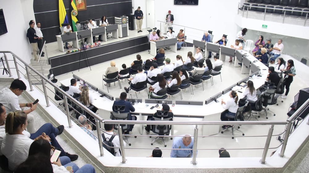 Asamblea de Santander aplaza debate y se solidariza con Miguel Uribe Turbay imagen de la publicación