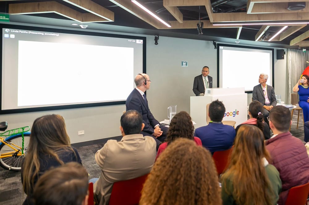 Abren inscripciones para 10 mil becas en IA, ciberseguridad y analítica de datos imagen de la publicación