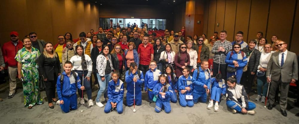 ConVerTIC fortalece el acceso a tecnologías para personas con baja visión imagen de la publicación