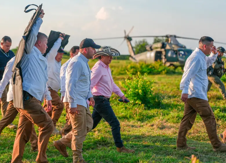 Refuerzan seguridad presidencial ante nuevas amenazas contra Petro imagen de la publicación