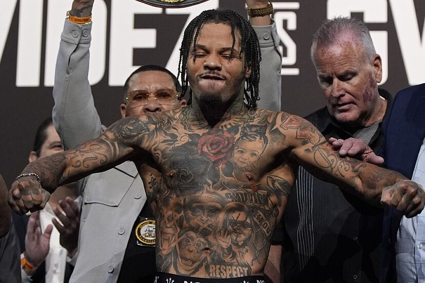 Campeón mundial de boxeo fue  arrestado en Miami por presunta agresión durante celebración del Día del Padre imagen de la publicación