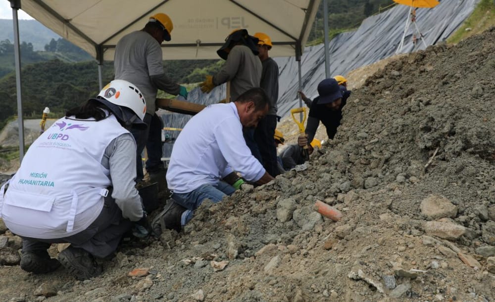 Nuevos hallazgos en La Escombrera: aparecen dos cuerpos de víctimas de desaparición forzada imagen de la publicación