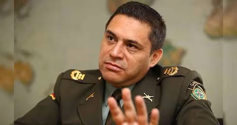 General Guatibonza confirmó que hubo amenaza de misiles contra el avión presidencial colombiano imagen de la publicación