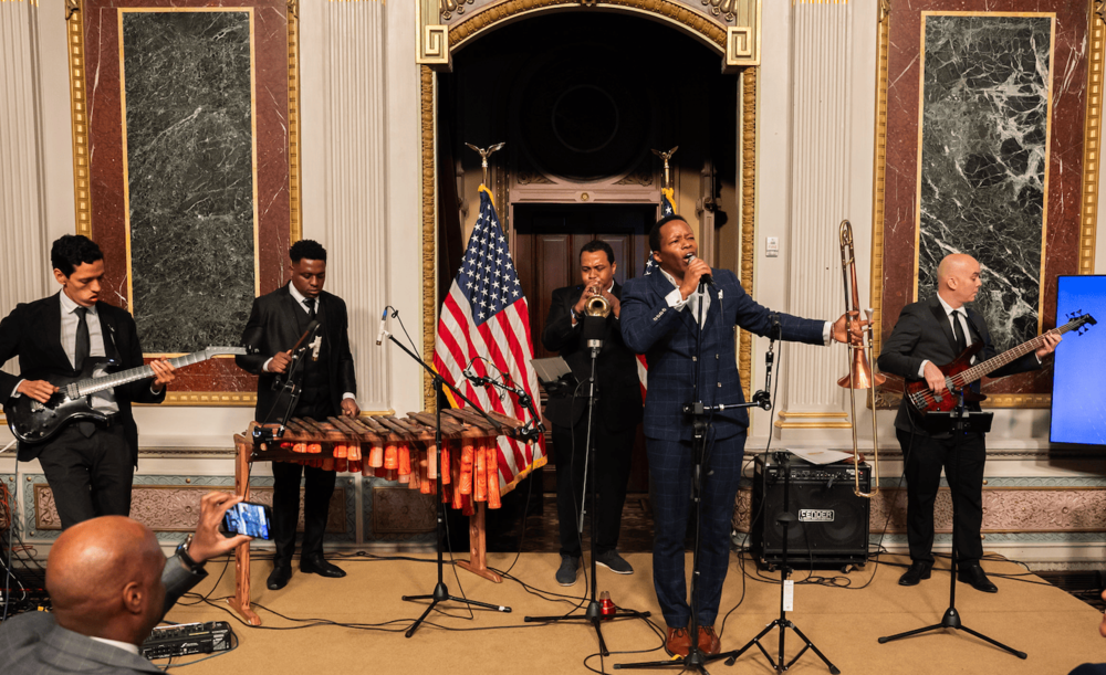 Mauro Castillo lanza un disco grabado en vivo desde la Casa Blanca imagen de la publicación