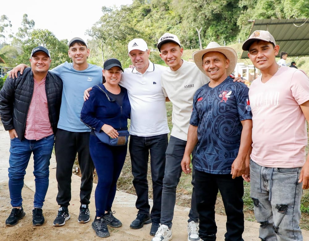 Compromiso real con sector veredal en la Villa de San Carlos imagen de la publicación