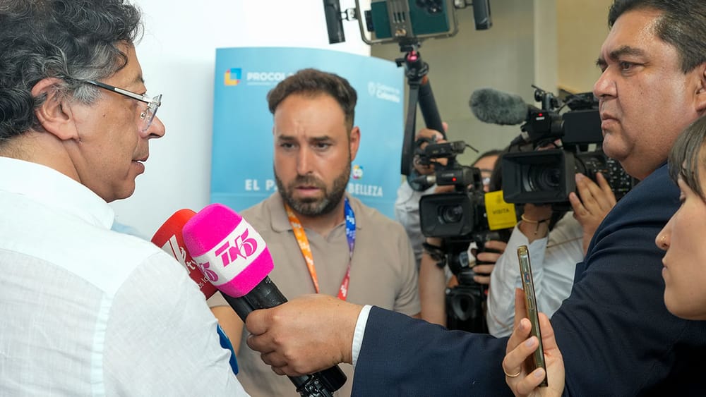 Desde España, Petro culpó a Europa de la violencia en Colombia: "para acabar el negocio tienen que legalizar la coca" imagen de la publicación