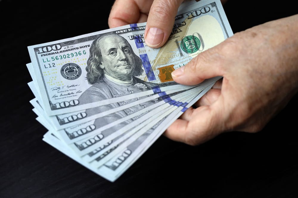 El dólar sufre su peor año en décadas y genera alarma entre inversionistas imagen de la publicación