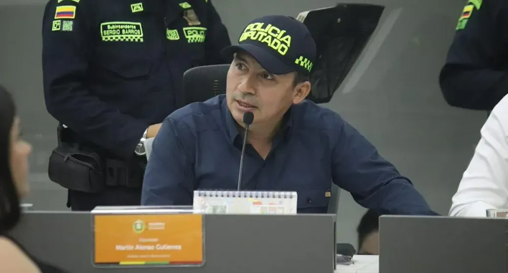 Diputado santandereano pide investigar las infrahumanas condiciones de seguridad de uniformados en varias regiones del país imagen de la publicación