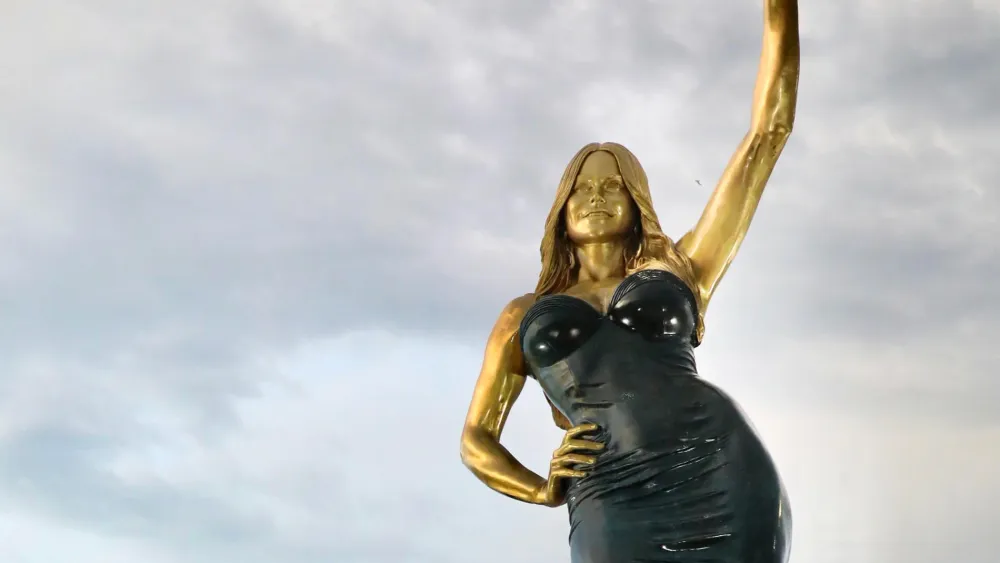 Barranquilla rinde homenaje a Sofía Vergara con una escultura monumental en el Gran Malecón imagen de la publicación