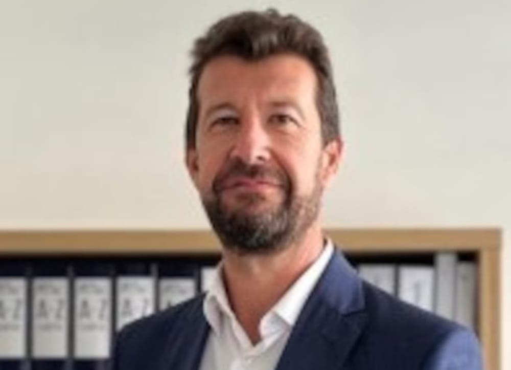 Cuestionado español contratista de Enel salió del país y dejó millonarias deudas imagen de la publicación