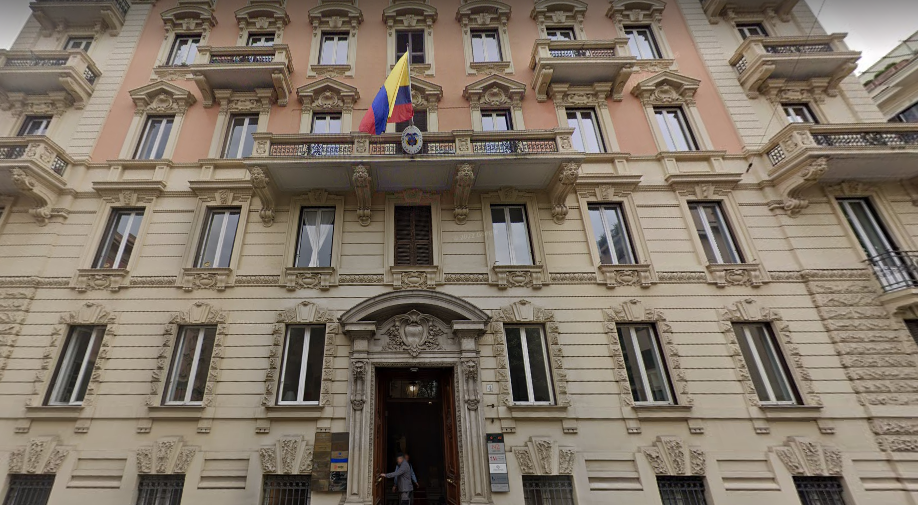 TIEMBLAN diplomáticos de carrera en 69 embajadas imagen de la publicación