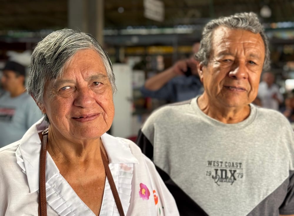 Vendedores en las calles y ahora tienen local propio en Plaza Mutis imagen de la publicación