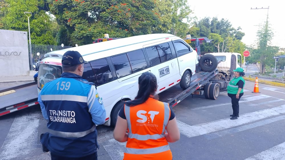 Operativos para garantizar transporte escolar en regla en Bucaramanga imagen de la publicación