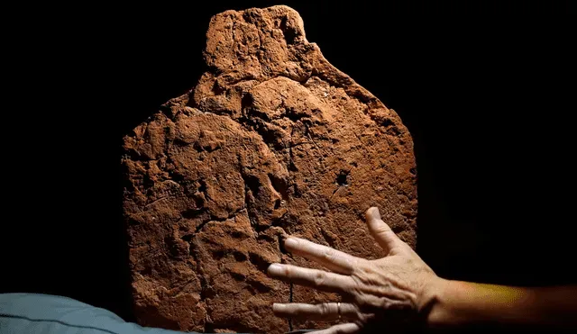 Arqueólogos descubren pieza funeraria de 4.000 años imagen de la publicación