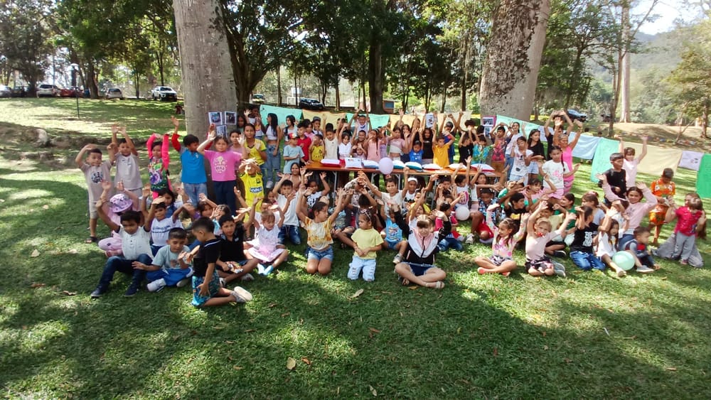 Sentipensar la vida: una apuesta por la niñez que transforma comunidades en Bucaramanga imagen de la publicación