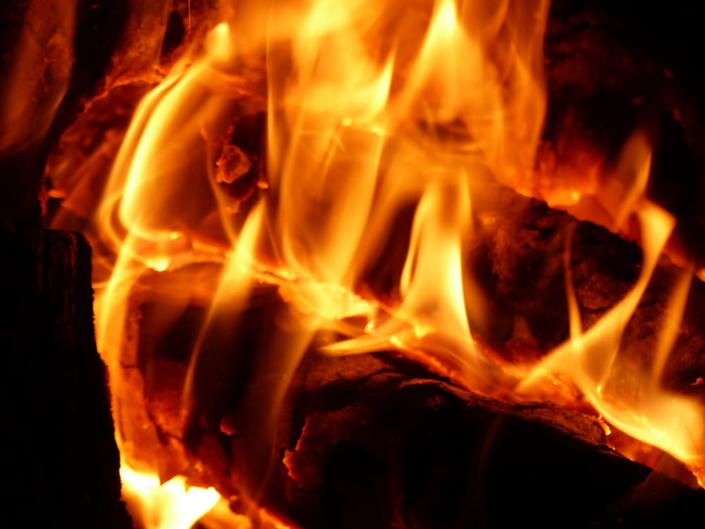 Un incendio que prendió alarmas de posible feminicidio en Santander imagen de la publicación