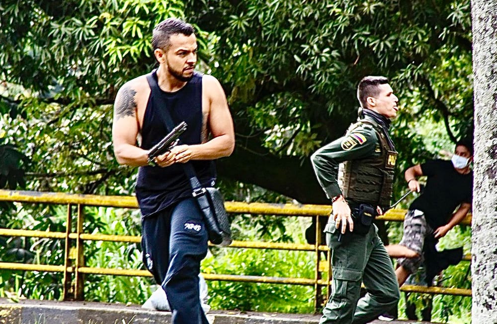 Concejal Andrés Escobar quedó 'plantado' en el altar tras ser descubierto como infiel imagen de la publicación