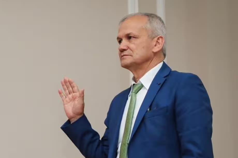 Carlos Ramón González  está buscando asilo político imagen de la publicación