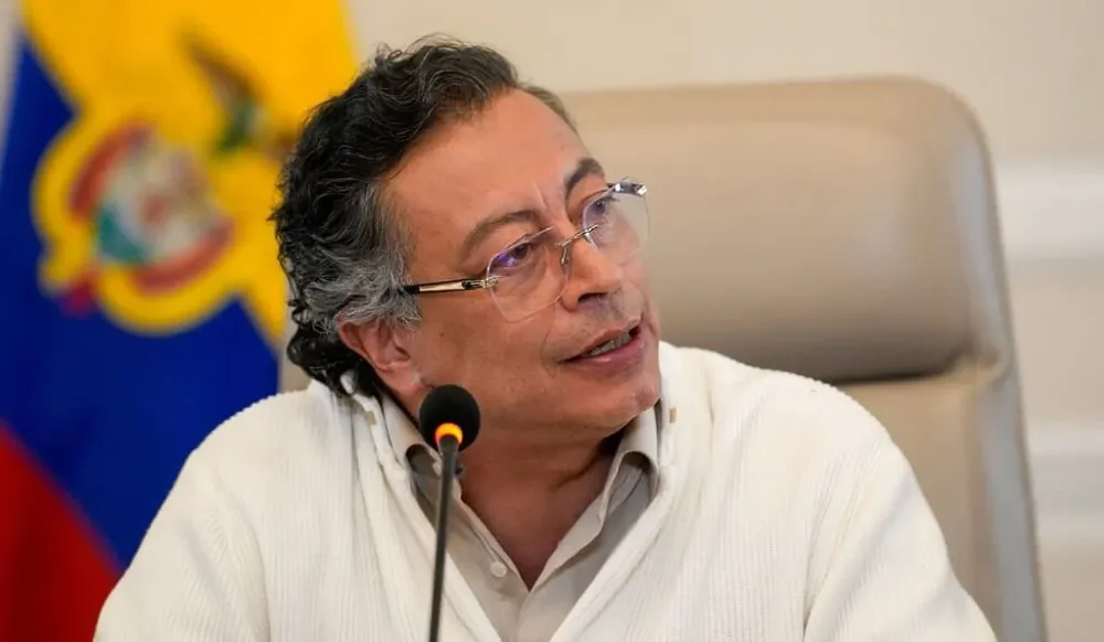 Pactan aumento de sueldos por 4 años para el magisterio imagen de la publicación