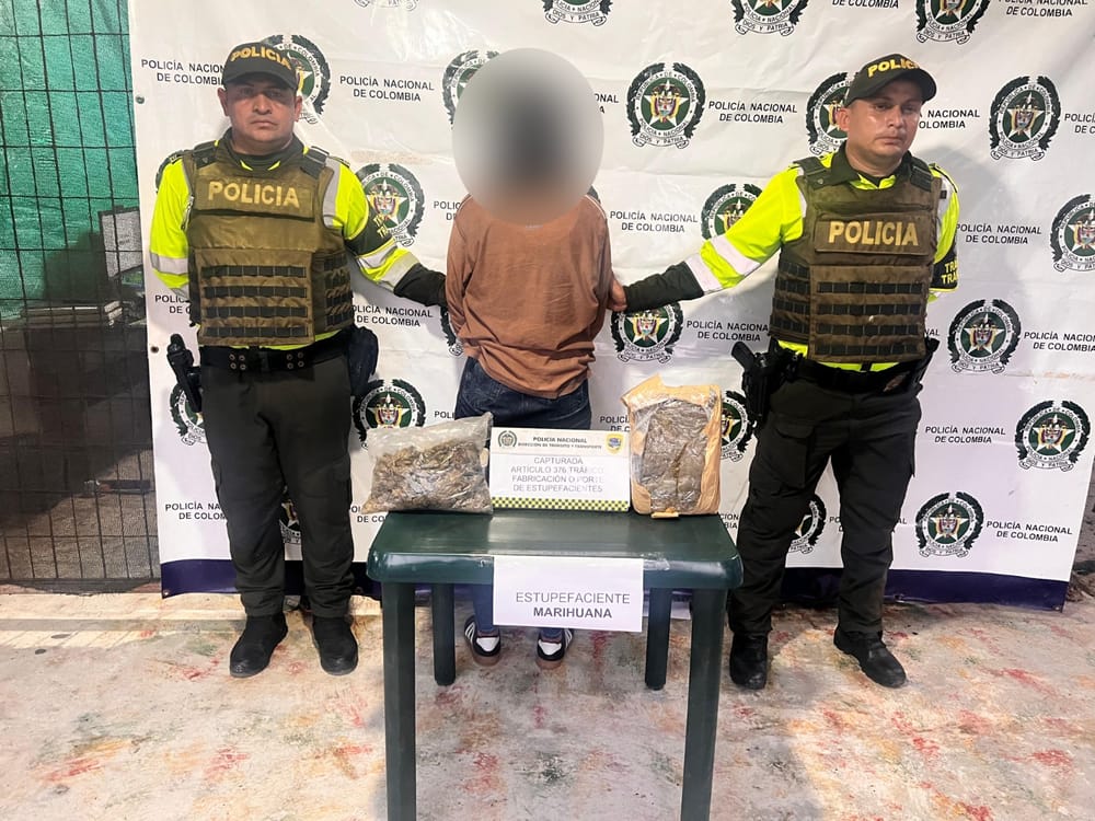 Capturada por llevar más de 1.400 dosis de marihuana imagen de la publicación