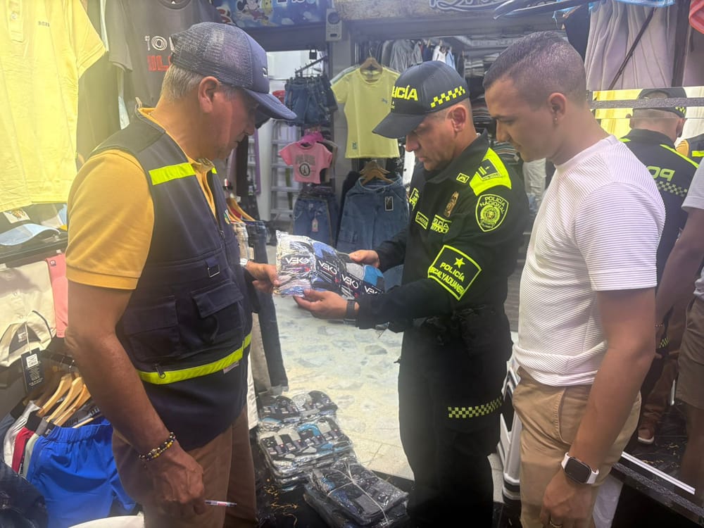 Adelantan jornadas de sensibilización sobre beneficios del comercio legal imagen de la publicación