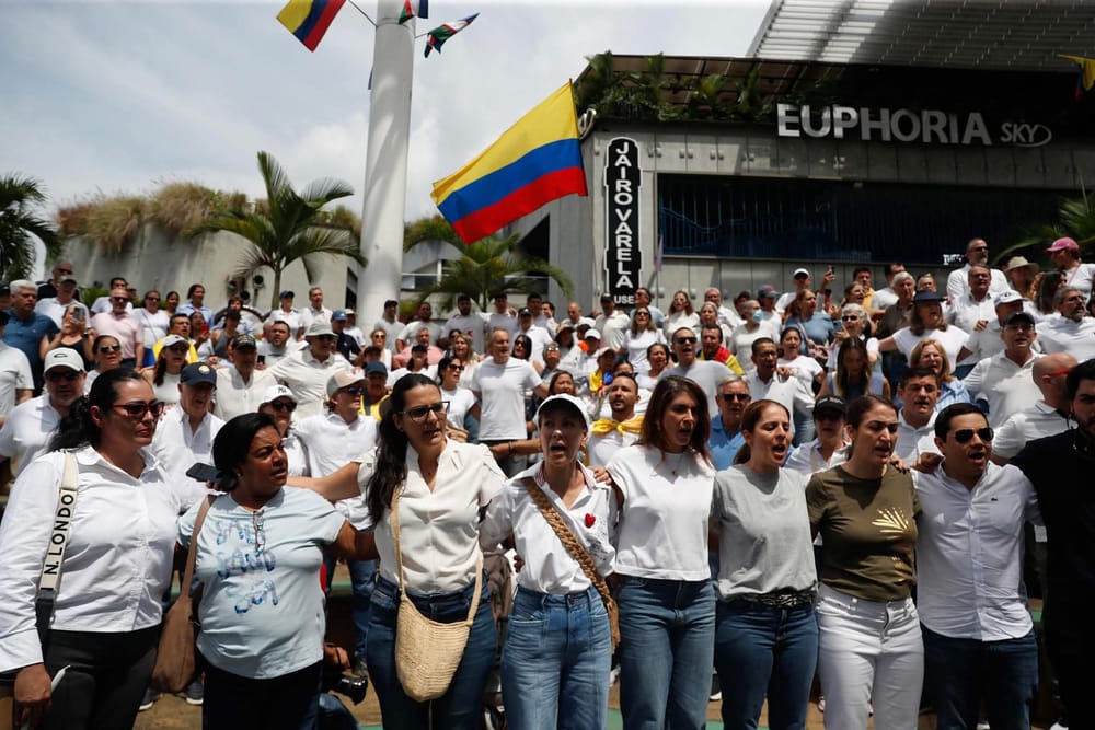 "Marcho por la Libertad": Colombia se moviliza en respaldo a Álvaro Uribe imagen de la publicación