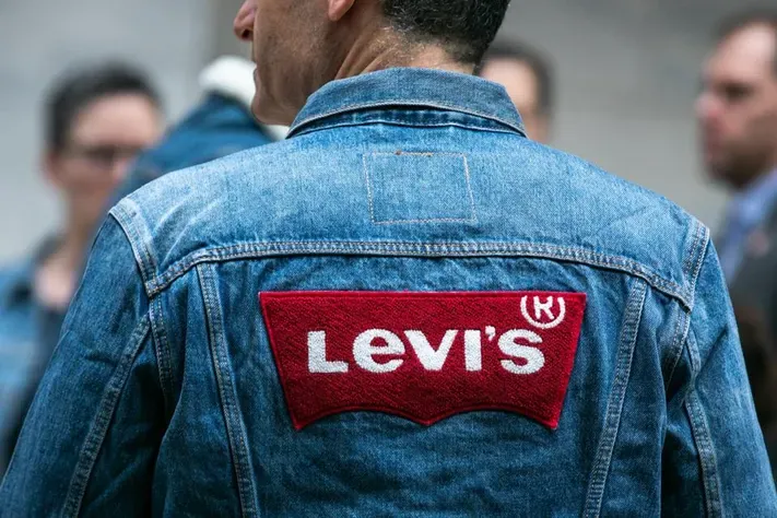 Levi’s escogió al C.C Caracolí para abrir su tienda No. 100 en Colombia imagen de la publicación