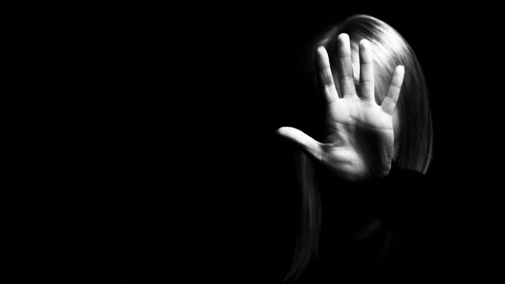 Investigan a profesor por abuso a menor imagen de la publicación