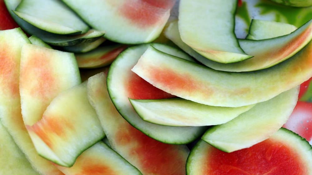 Infusión de cáscara de sandía: el remedio natural que ayuda a regular la presión arterial imagen de la publicación