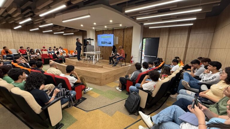 UIS y CNMH abren espacios de memoria y reflexión para la construcción de paz imagen de la publicación