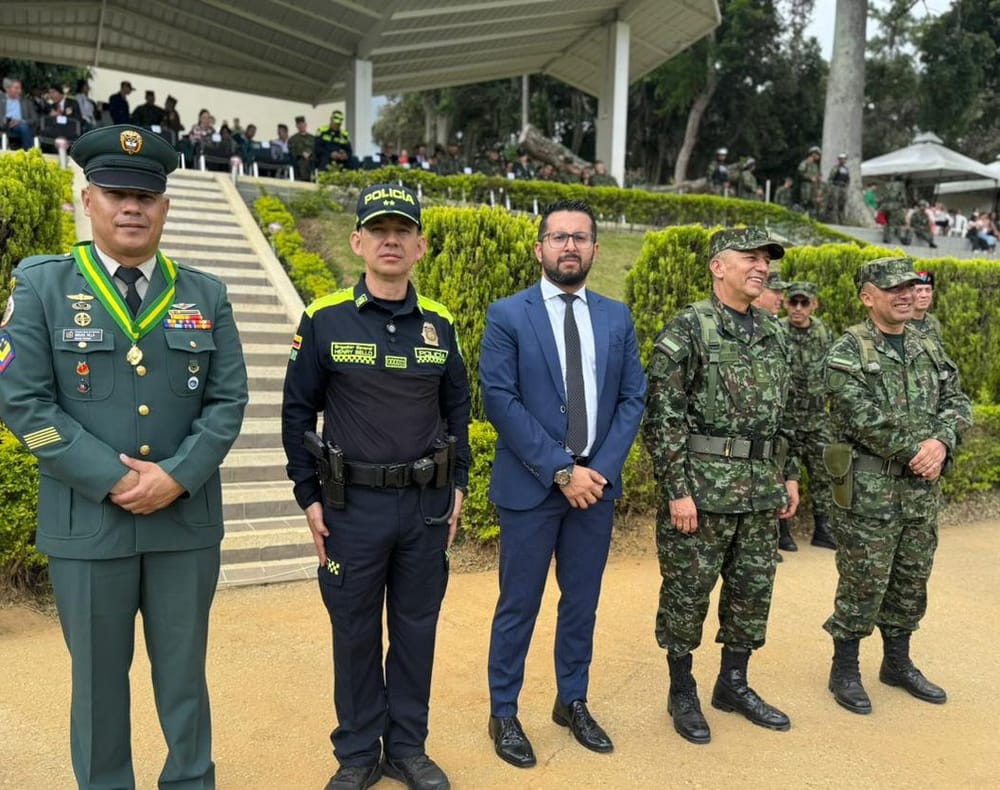 Alcaldía de Bucaramanga en conmemoración del Día del Ejército nacional imagen de la publicación