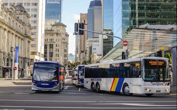Arrestada por ‘empacar’ a su hija de dos años en una maleta imagen de la publicación